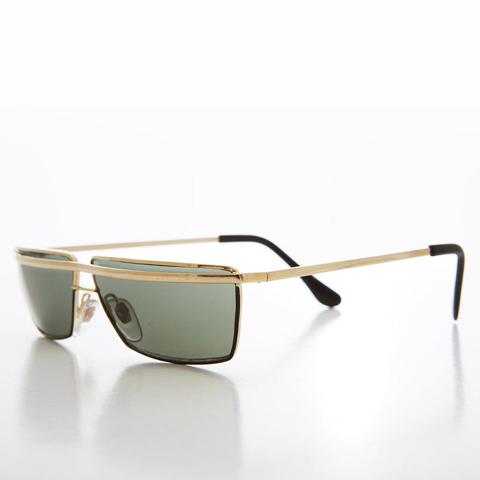 SUNGLASS MUSEUM Futuristic Rectangle Gold Brow Sunglasses - Tilly