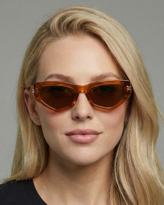 FIFTH AND NINTH Sunglasses WREN