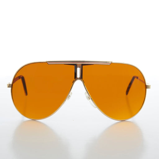 image of sunglasses model SUNGLASS MUSEUM Retro Pilot Sunglasses with Amber Lens - Zaki