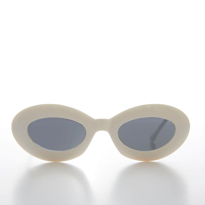 SUNGLASS MUSEUM Chunky Retro 60s Cat Eye Vintage Sunglass - Zana