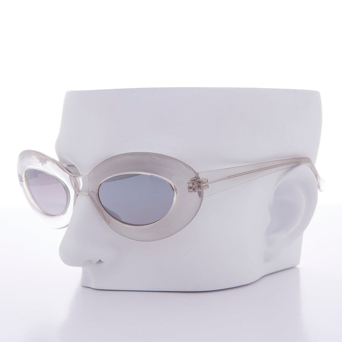SUNGLASS MUSEUM Chunky Retro 60s Cat Eye Vintage Sunglass - Zana