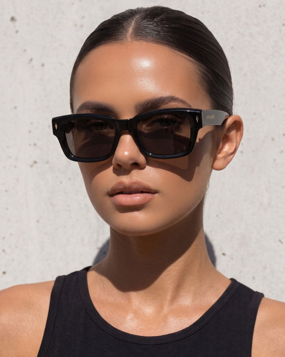 FIFTH AND NINTH Sunglasses COLE