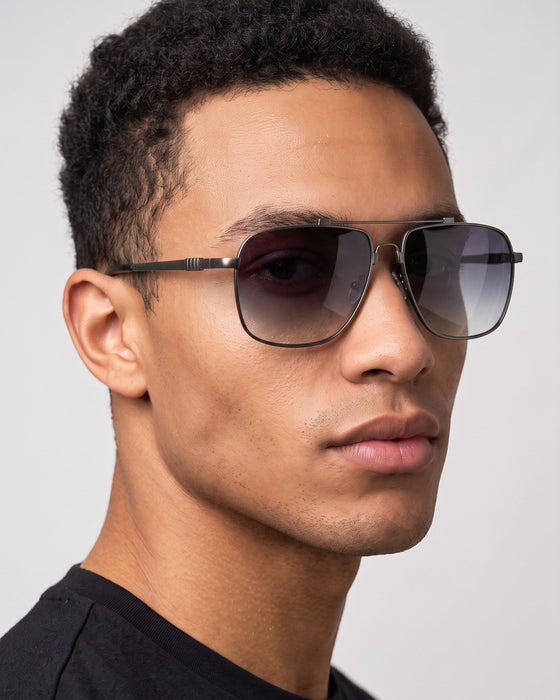 FIFTH AND NINTH Sunglasses EAST