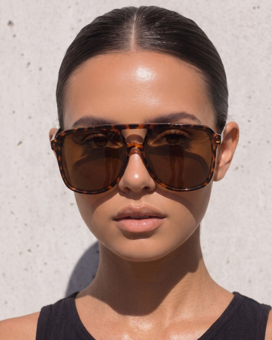 FIFTH AND NINTH Sunglasses LAGOS