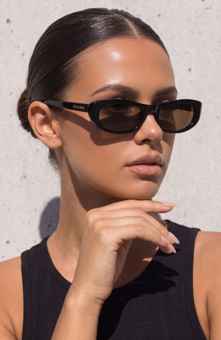 FIFTH AND NINTH Sunglasses NINA