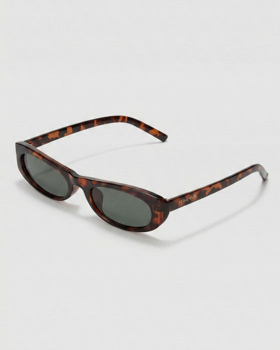 FIFTH AND NINTH Sunglasses NINA