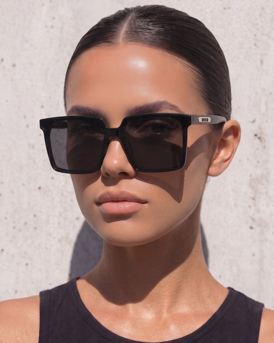 FIFTH AND NINTH Sunglasses PASADENA