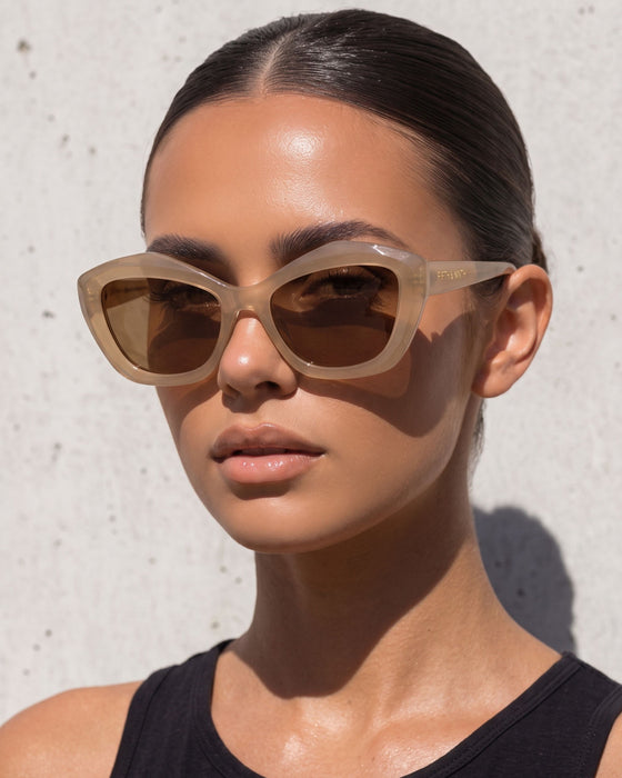 FIFTH AND NINTH Sunglasses SLOANE