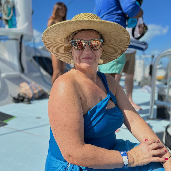 Aqua Wave Abalone Square Sunglasses | Women's | Joycoast