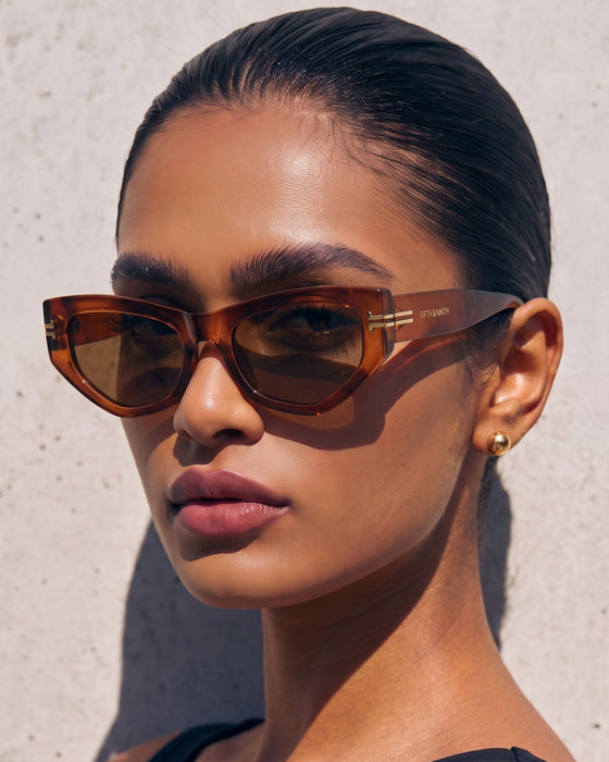 FIFTH AND NINTH Sunglasses WREN