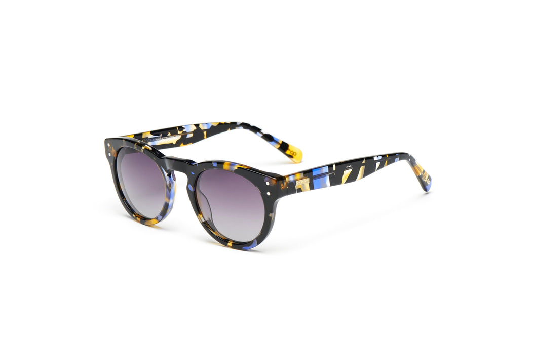 KYPERS sunglasses model GISELE GS004 with black frame and grey mirror lens