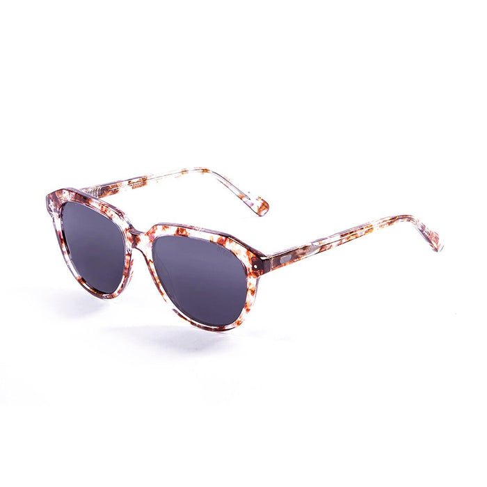ocean sunglasses KRNglasses model MAVERICKS SKU 100000.97 with demy black & white bellow frame and smoke lens