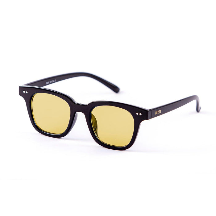 ocean sunglasses KRNglasses model SOHO SKU 18114.3 with shiny black frame and silver mirror flat lens